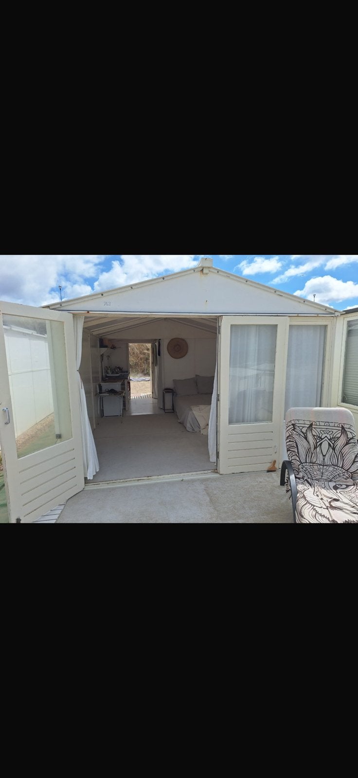 Charmant Strandhuisje tuinhuisje met keuken en zonnepanelen, Tuin en Terras, Tuinhuizen, Ophalen, Zo goed als nieuw, Minder dan 250 cm