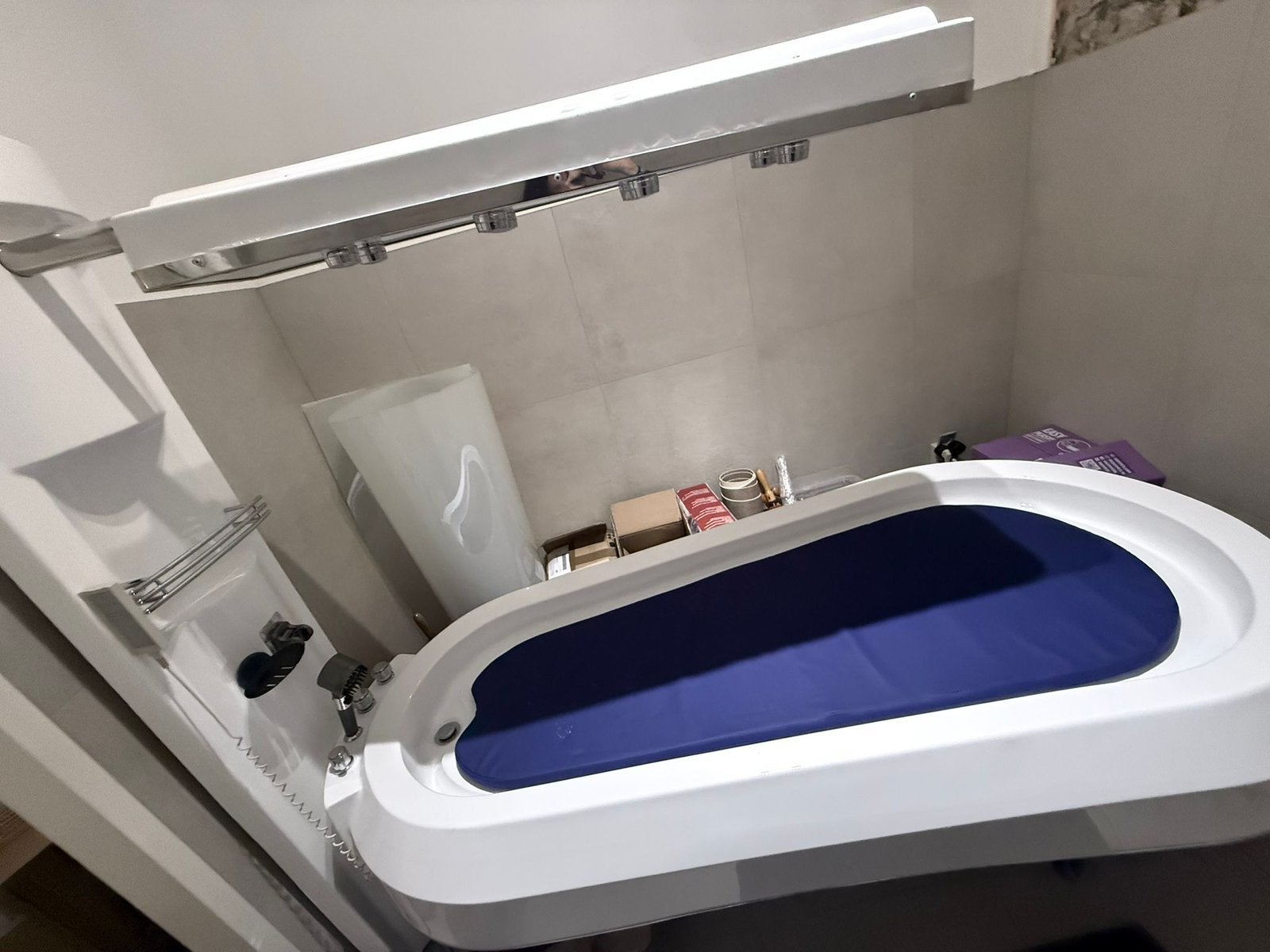 Vichy shower bad, Ophalen, Zo goed als nieuw, Bad & Douche