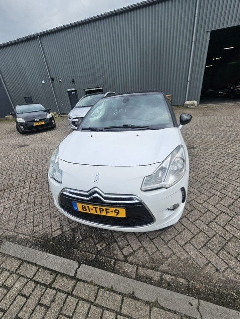 Citroen DS3 1.6 e-HDi So Chic, Voorwielaandrijving, Euro 5, 28 km/l, Gebruikt