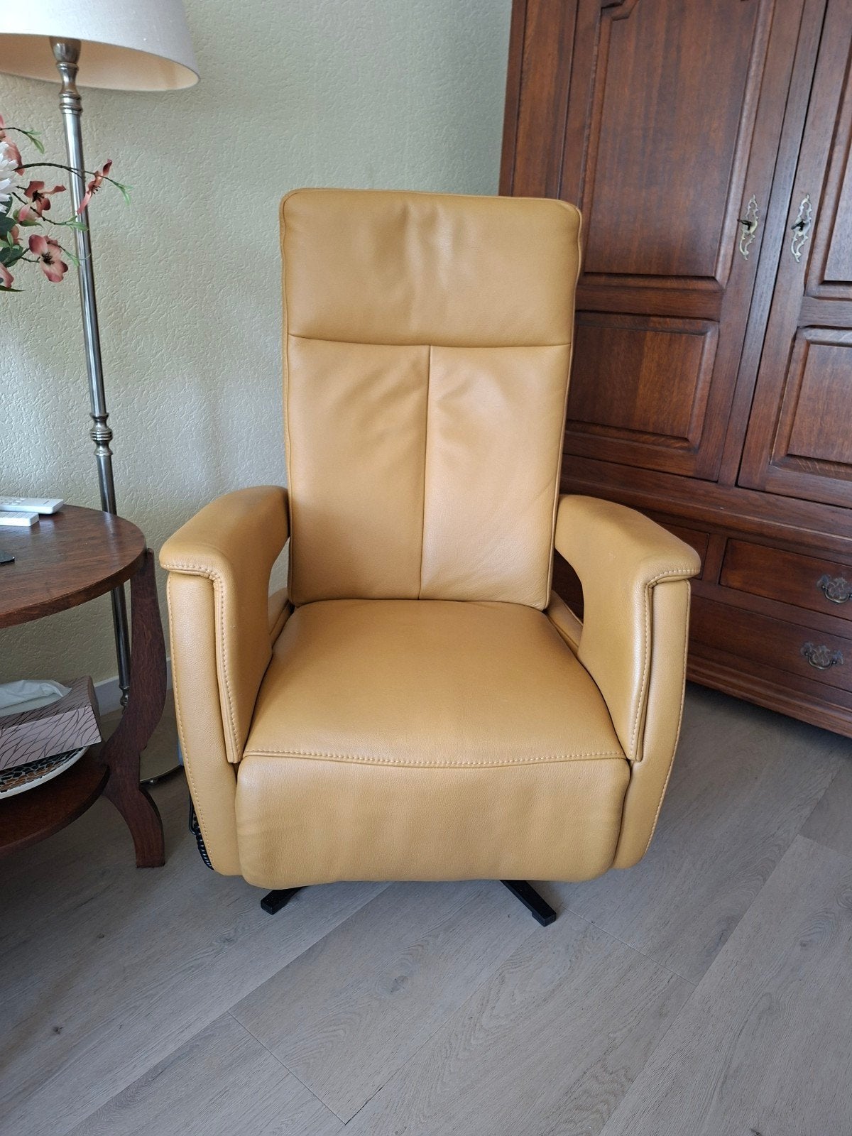 sta op stoel van 1,5 jaar Small, Ophalen, Minder dan 75 cm, Leer, Zo goed als nieuw