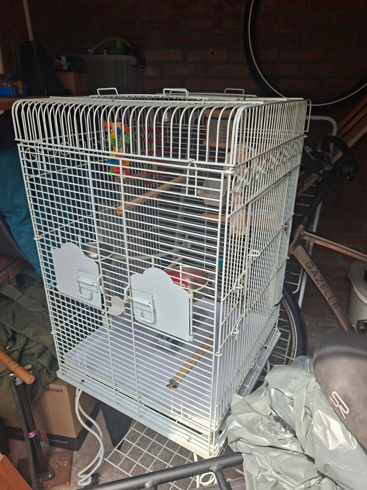 Vogelkooi te koop., Ophalen, Zo goed als nieuw, Kooi-accessoires