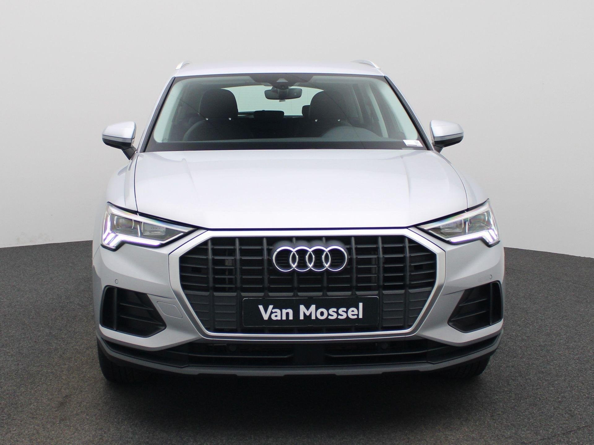 Audi Q3 45 TFSI-e S tronic Bus. Ed. Attraction | ACHTERUITRI, Auto's, 12 maanden, Stof, Zwart, 4 cilinders