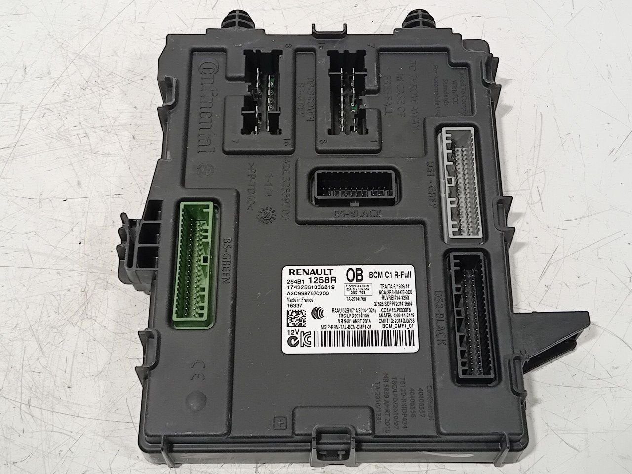 Computer body control Renault Scénic, Onderdelen@venauto.nl, Van der Ven Autorecycling B.V., Gebruikt, Ettenseweg 76, 4706 PB Roosendaal, The Netherlands