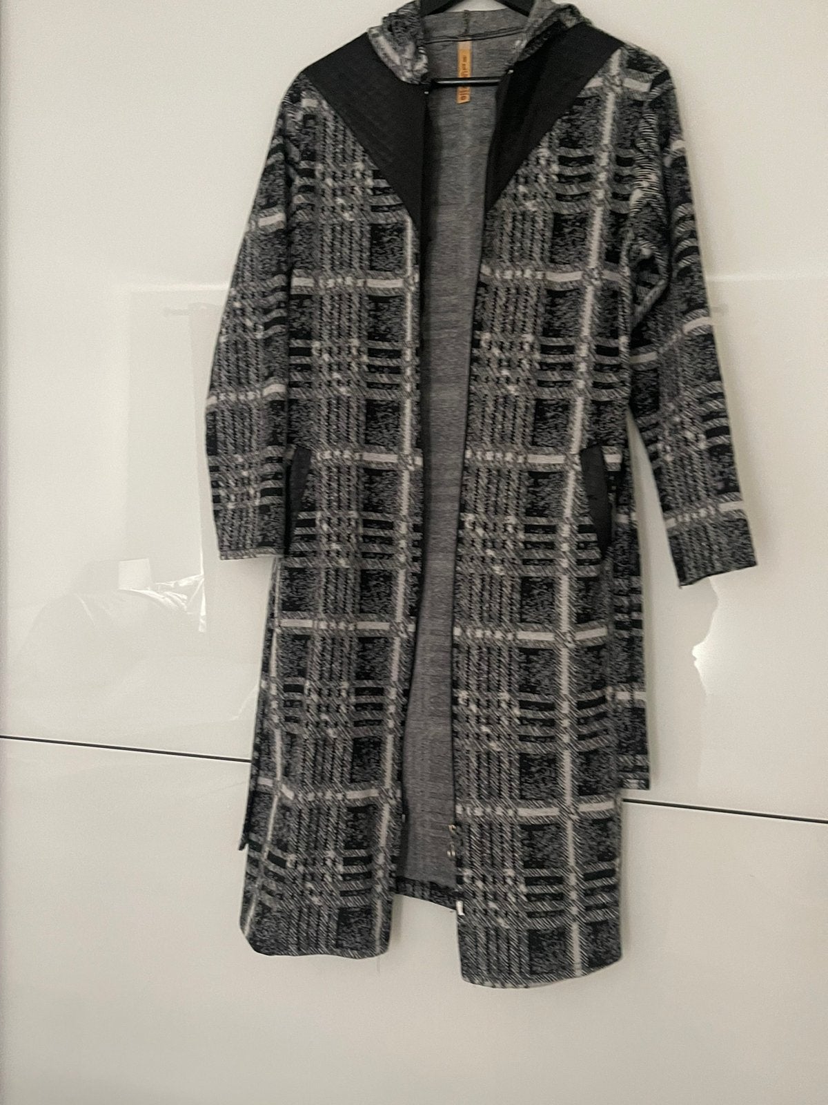 Dames jas, Ophalen of Verzenden, Nieuw, Maat 46/48 (XL) of groter, Zwart