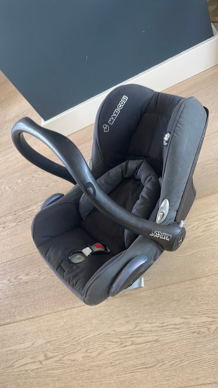 Maxi-Cosi autostoel - Gebruikt, in redelijke staat, Ophalen, Zijbescherming, 0 t/m 13 kg, Maxi-Cosi