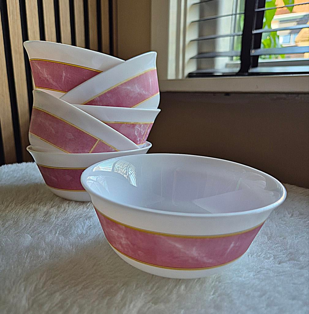 6 Vintage Arcopal schaaltjes Roze / Wit, Huis en Inrichting, Keuken | Servies, Ophalen of Verzenden, Overige stijlen, Porselein