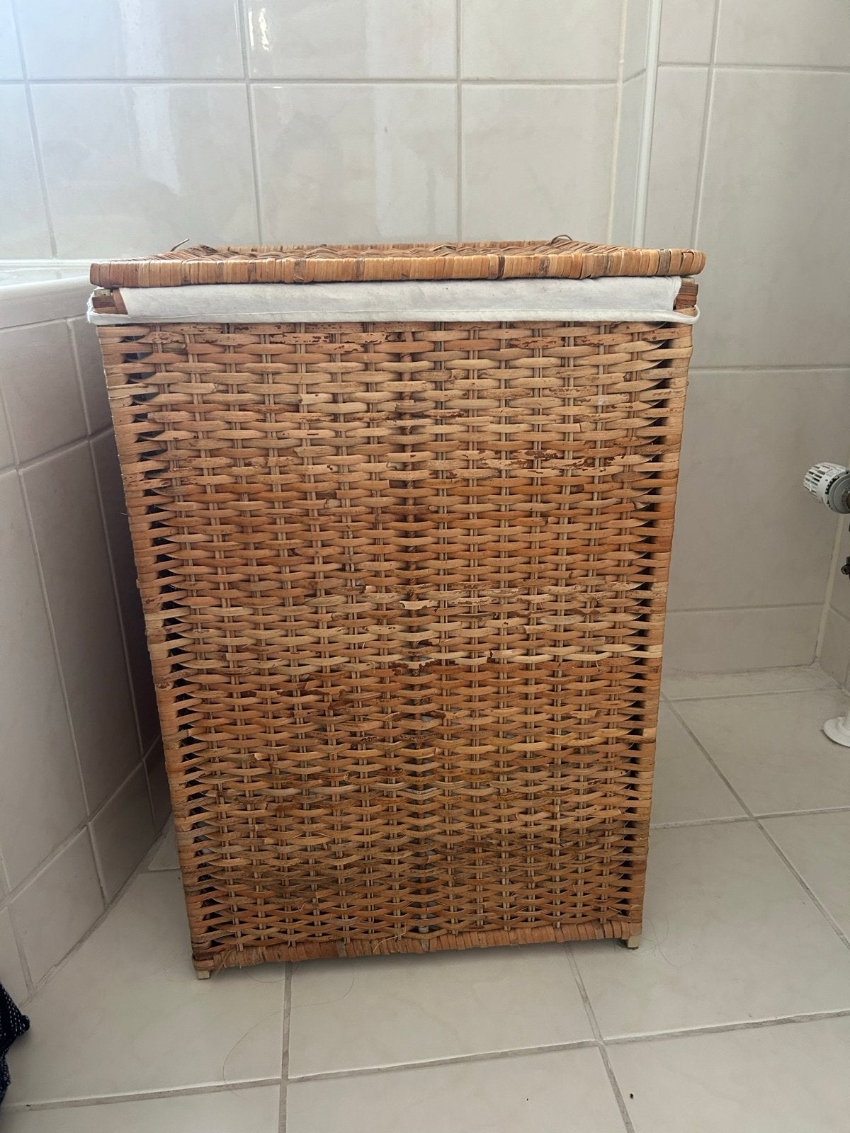 Rotan wasmand met deksel(Ikea), Ophalen, Gebruikt