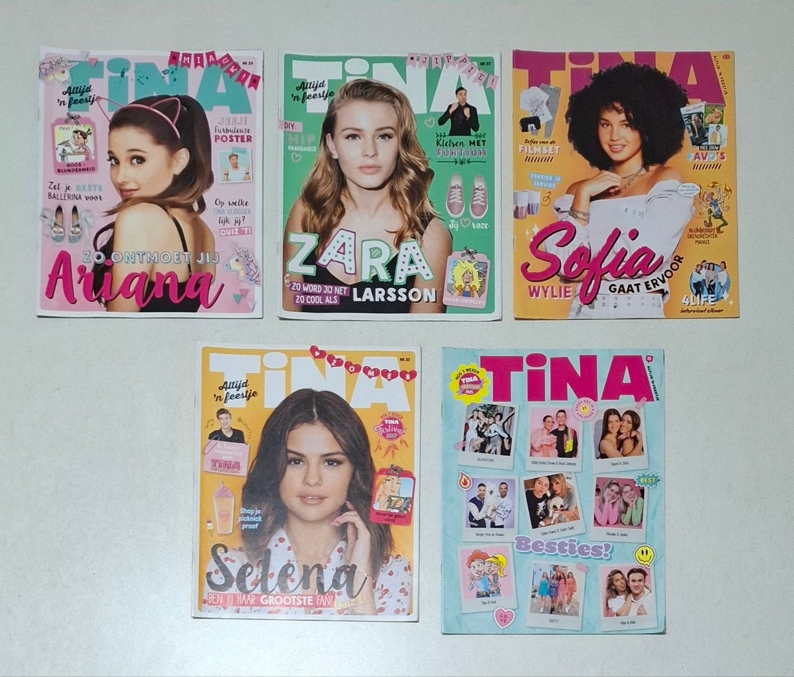 Tina's setje nr 6 - 5 Tina's, goed tot ZGAN, Boeken, Ophalen of Verzenden, Zo goed als nieuw, Damesbladen