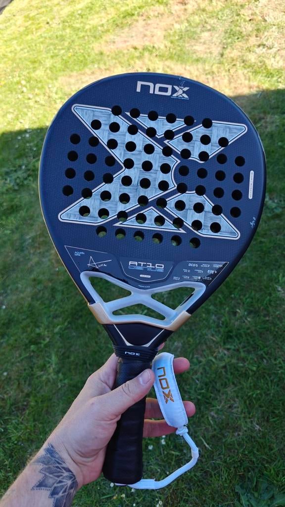 Nox AT10 Genius 18K Padel Racket 2026, Sport en Fitness, Ophalen of Verzenden, Gebruikt, Padelracket