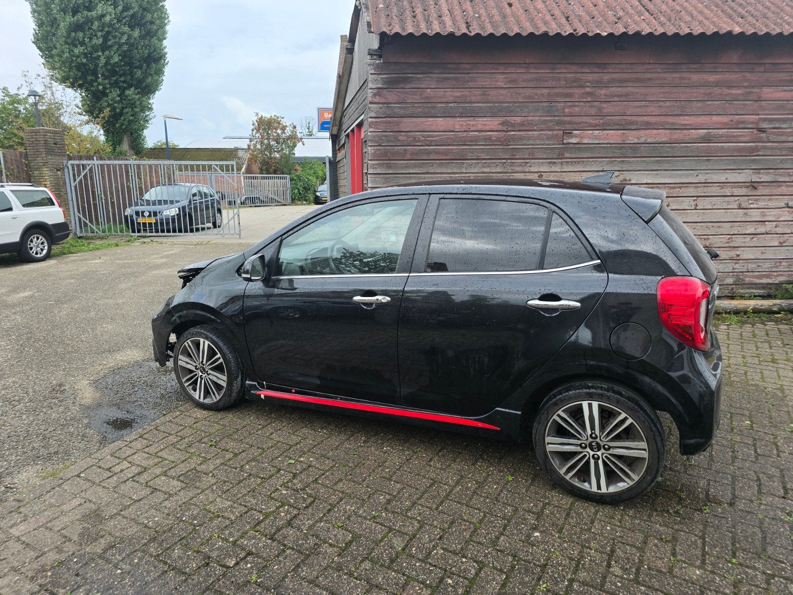 schade auto s, Zwart, Handgeschakeld, Ophalen of Verzenden, Benzine