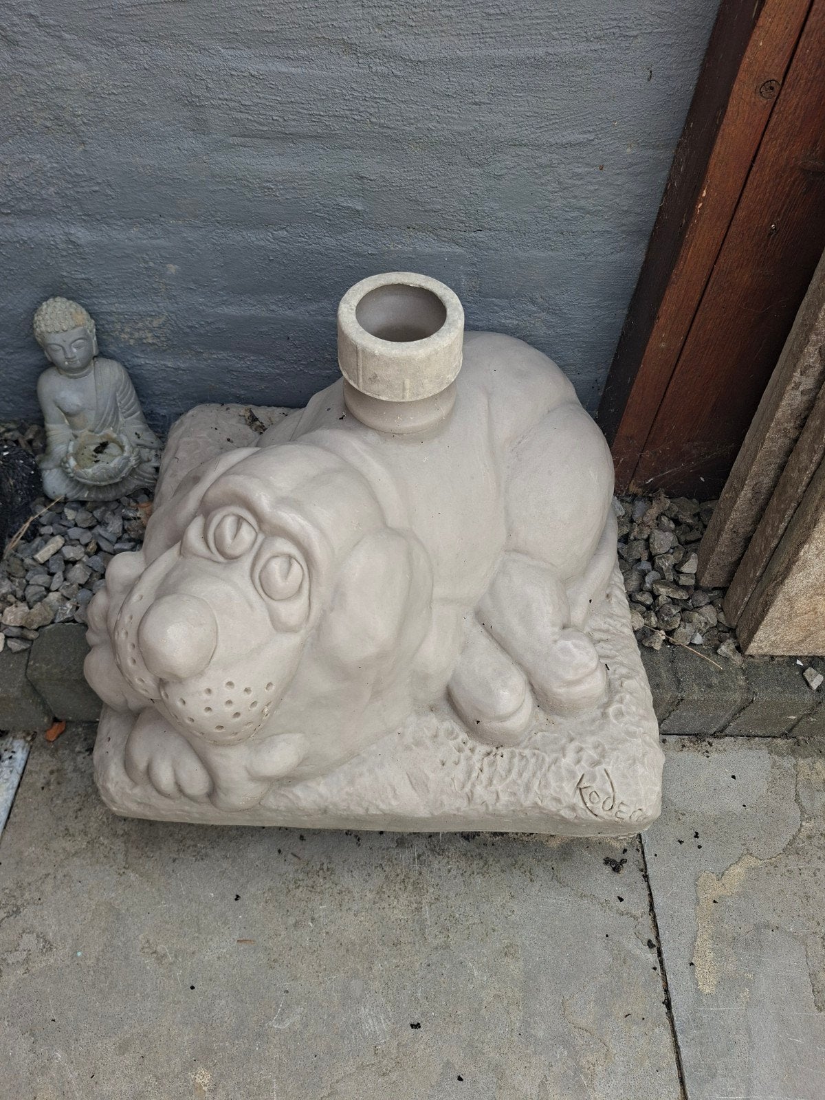 Kunststof parasolvoet, zandgevuld, in de vorm van een hond, Tuin en Terras, Parasols, Ophalen, Gebruikt, Minder dan 1 meter, Parasolvoet