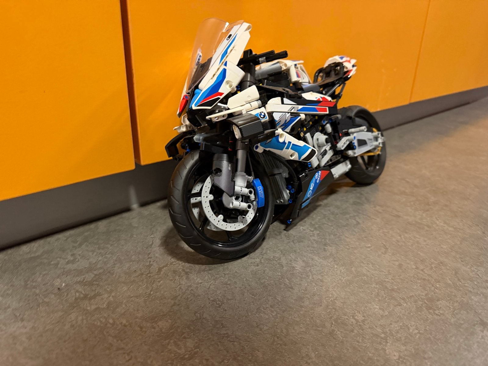 Lego Technic BMW M 1000 RR - Zo goed als nieuw, Overige merken, Ophalen of Verzenden, Zo goed als nieuw, Groter dan 1:32