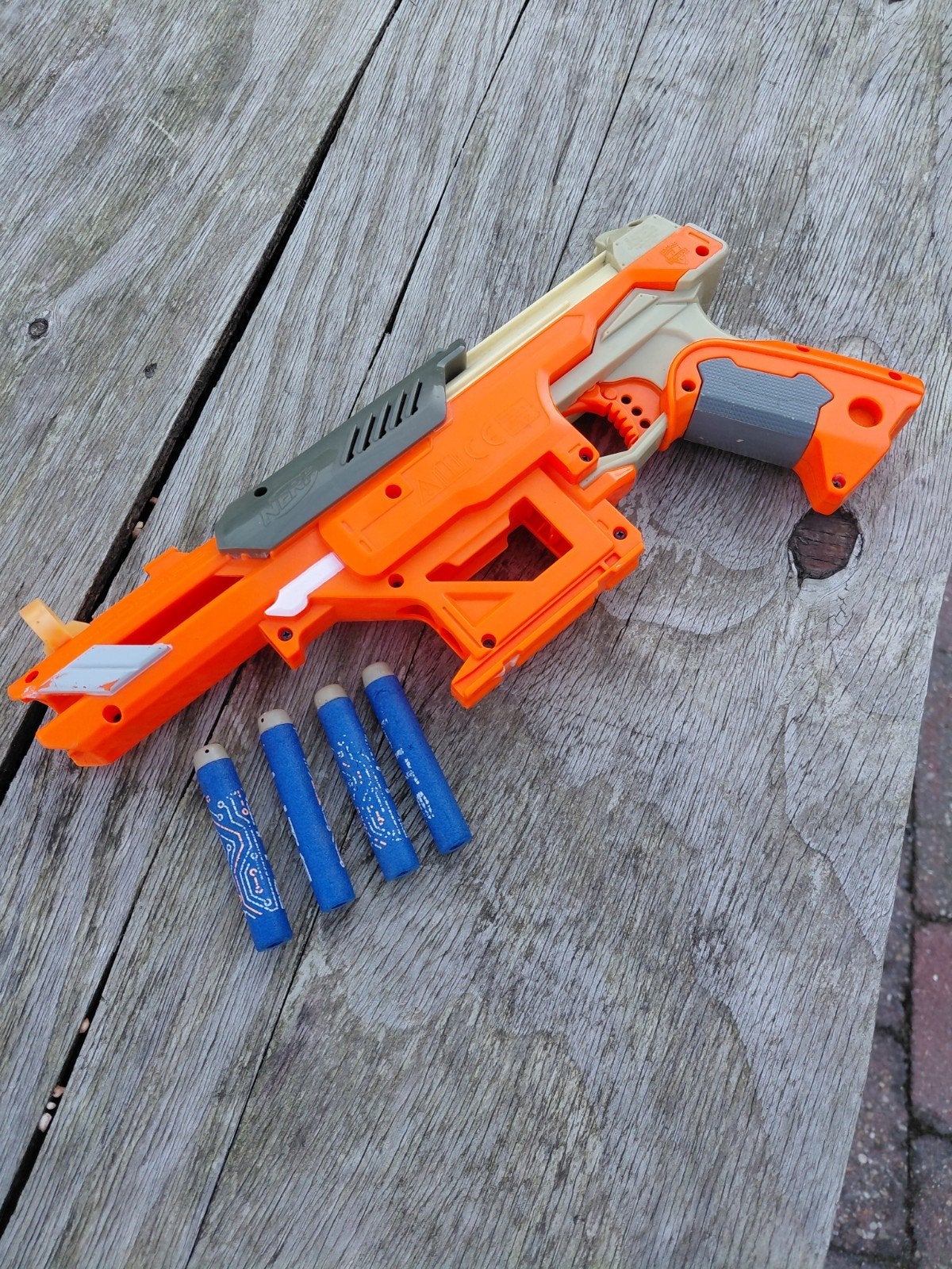 Nerf pistool met 4 pijlen, Ophalen, Gebruikt