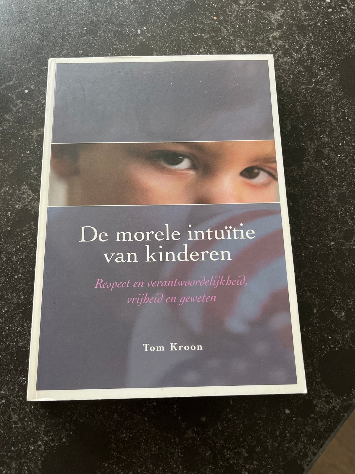 T. Kroon - De morele intuïtie van kinderen, Zo goed als nieuw, T. Kroon, Alpha, HBO