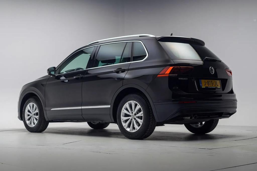 Volkswagen Tiguan 1.5 TSI ACT Comfortline Business Aut. [ Na, Automaat, 4 cilinders, 150 pk, Zwart