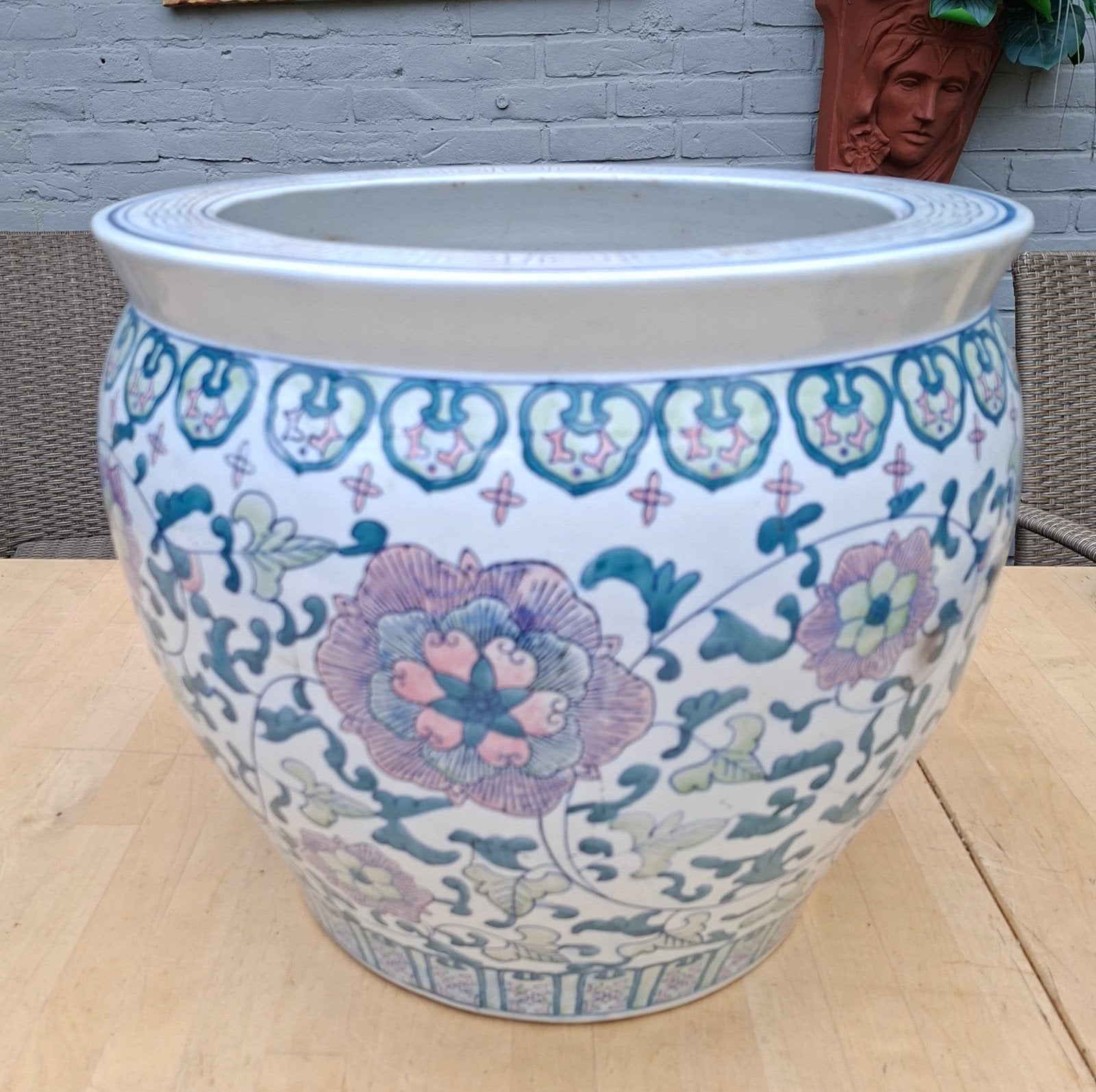 Grote Chinese porseleinen bloempot, Ophalen