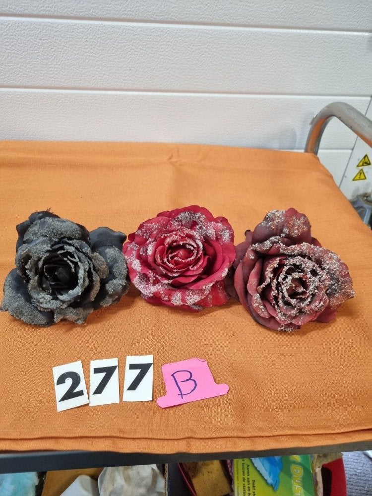 kunst rozen drie stuks b277, Ophalen of Verzenden, 'T Olde Gre-j, Info@toldegrej.nl, Endepoelstraat 20f Didam