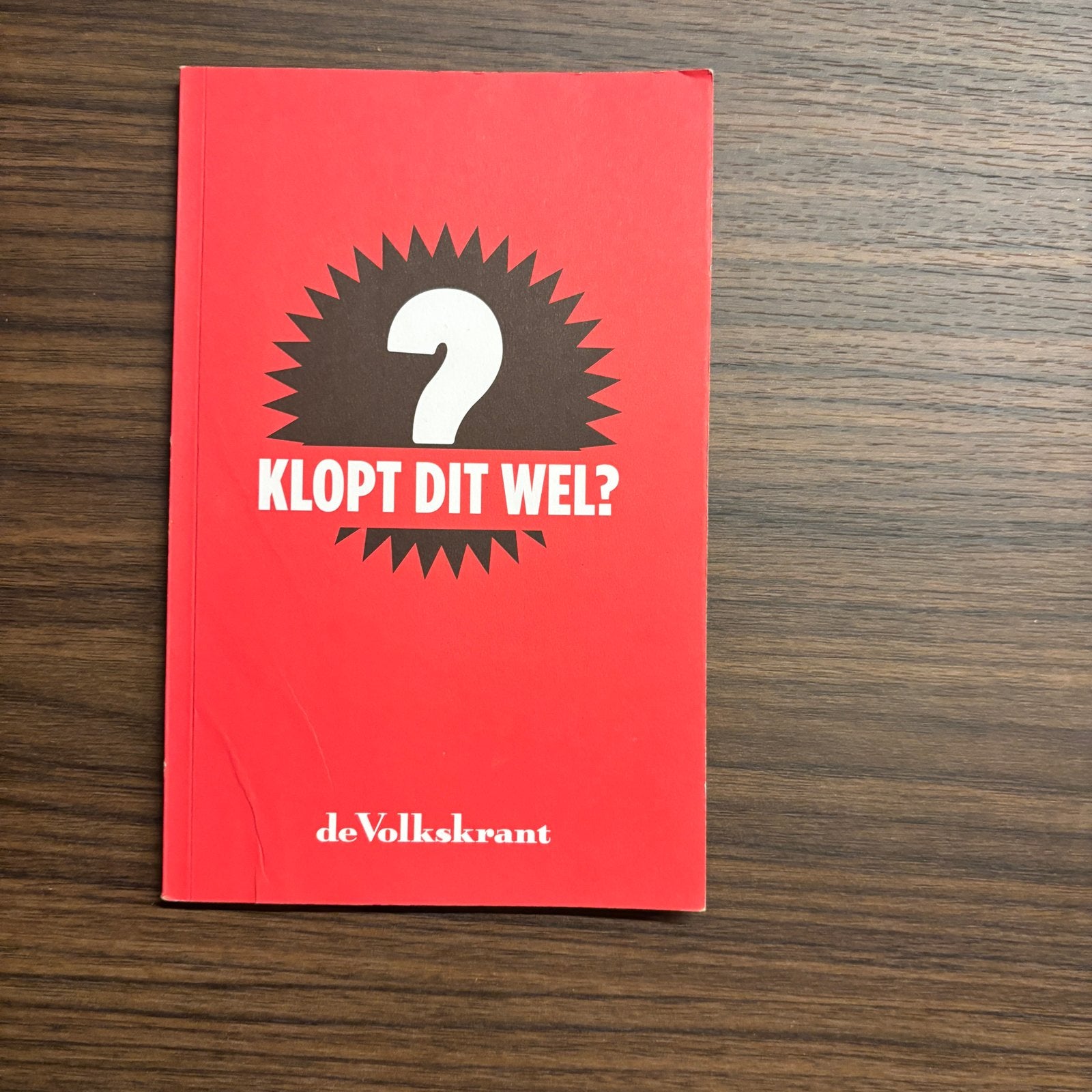 Klopt Dit Wel? - de Volkskrant, Ophalen of Verzenden, Zo goed als nieuw, Nederland