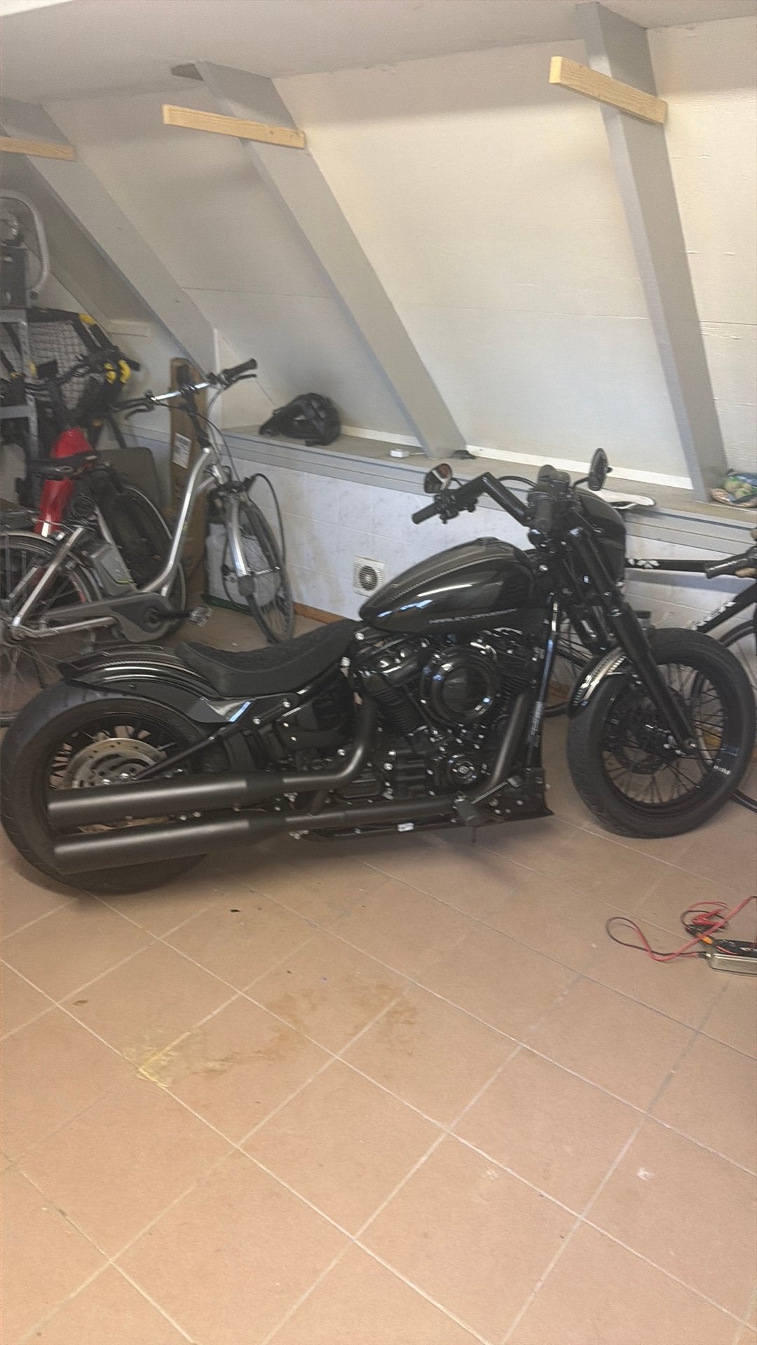 Streeetbob custom harley 2020, Particulier, Tot en met 4, Knaus, Half-integraal