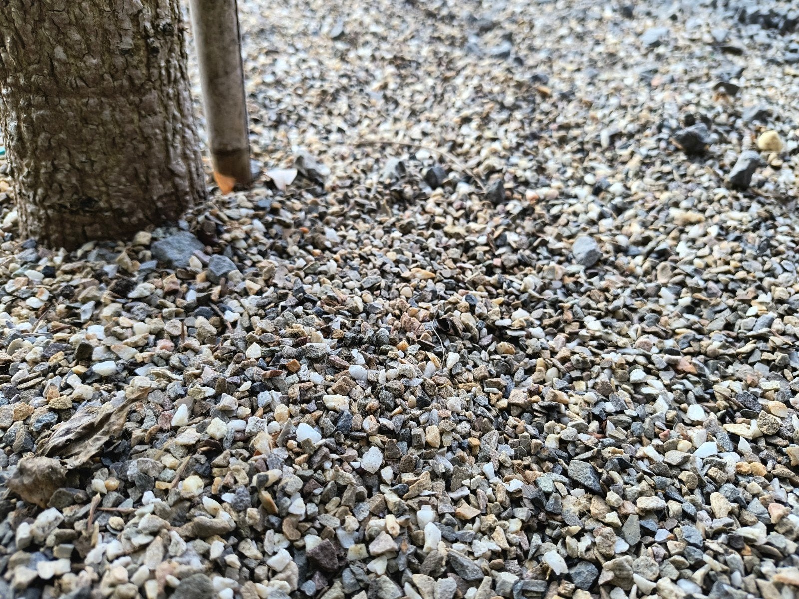 Fijn grind (24m2, gratis meenemen!), Tuin en Terras, Ophalen, Gebruikt, Grijs, Grind