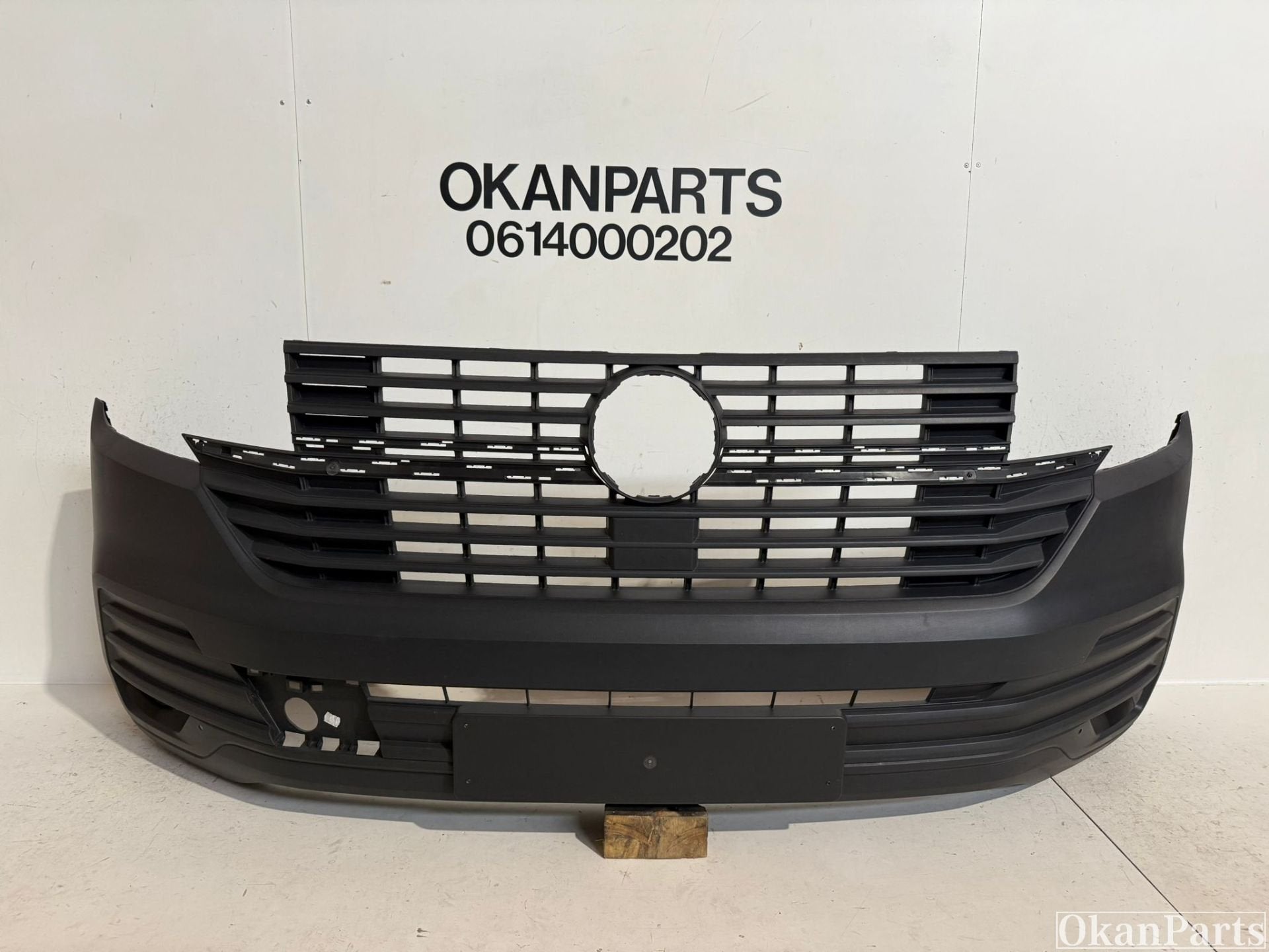Volkswagen Transporter T6.1 voorbumper 7LA807221B, Auto-onderdelen, Ophalen of Verzenden, Gebruikt, Voor, Bumper