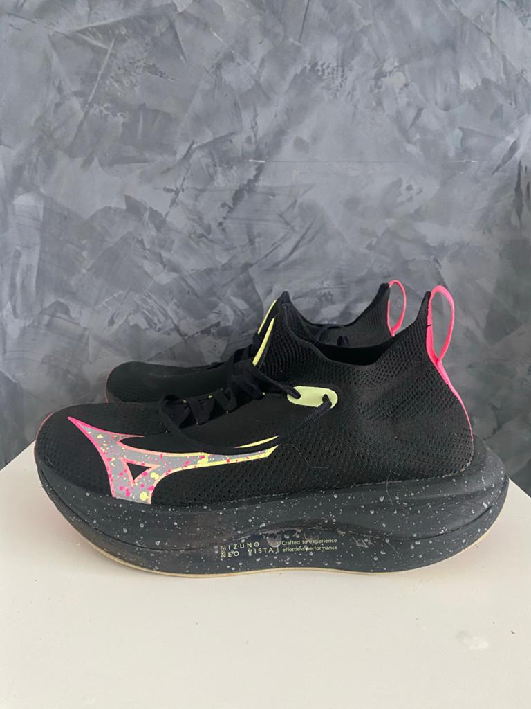 Mizuno Neo Vista running sport sneakers hardloopschoenen 39, Ophalen of Verzenden, Zo goed als nieuw, Sportschoenen, Zwart