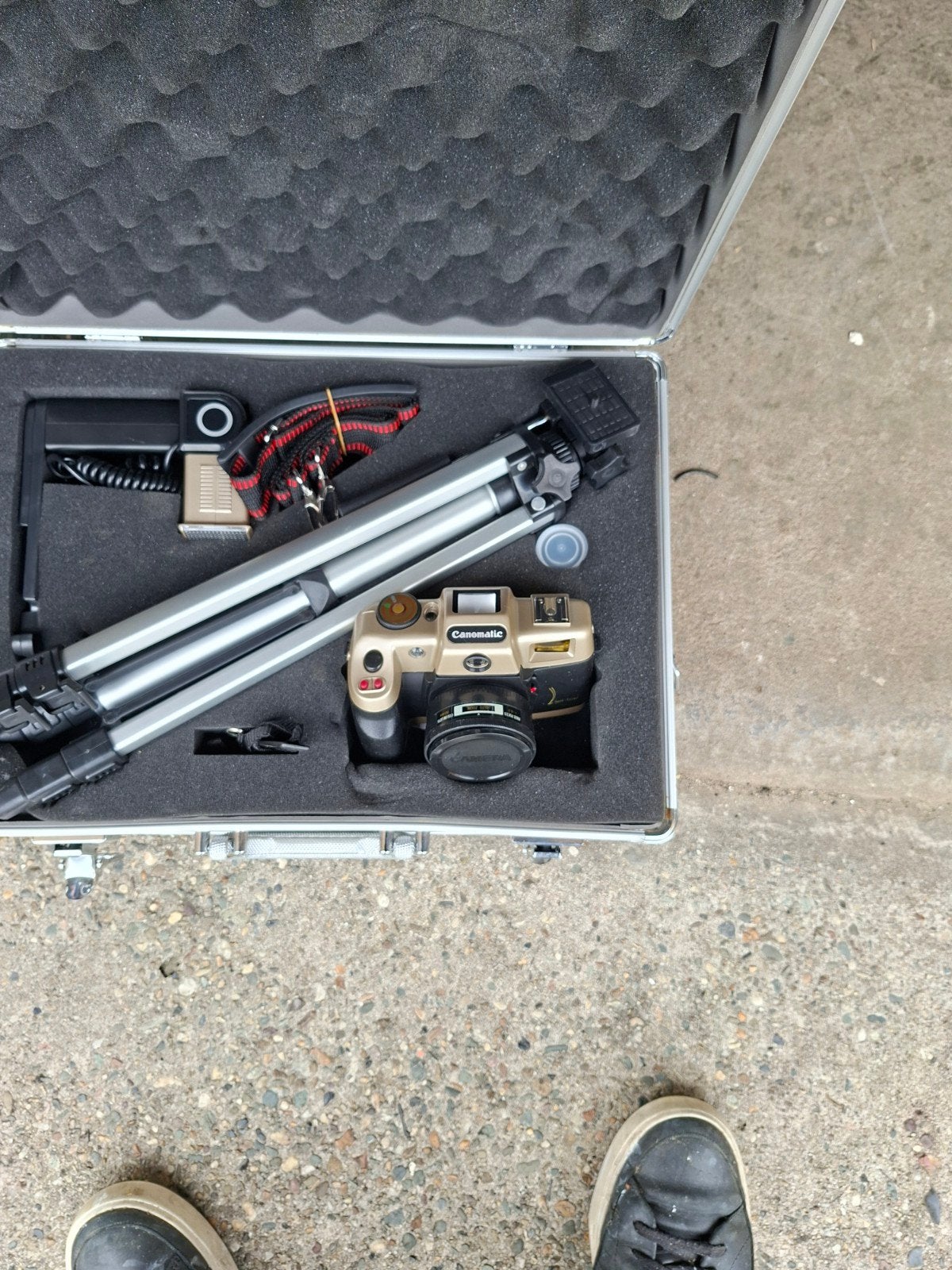 Canomatic camera met statief en flitser in koffer, 125 cm of minder, Snelkoppelingsplaat, Gebruikt, Overige merken