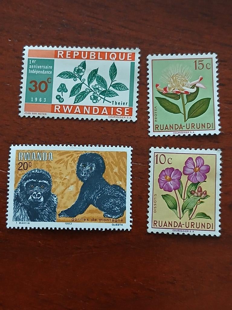 Vier postfrisse postzegels uit Rwanda, Ophalen of Verzenden, Overige landen, Postfris