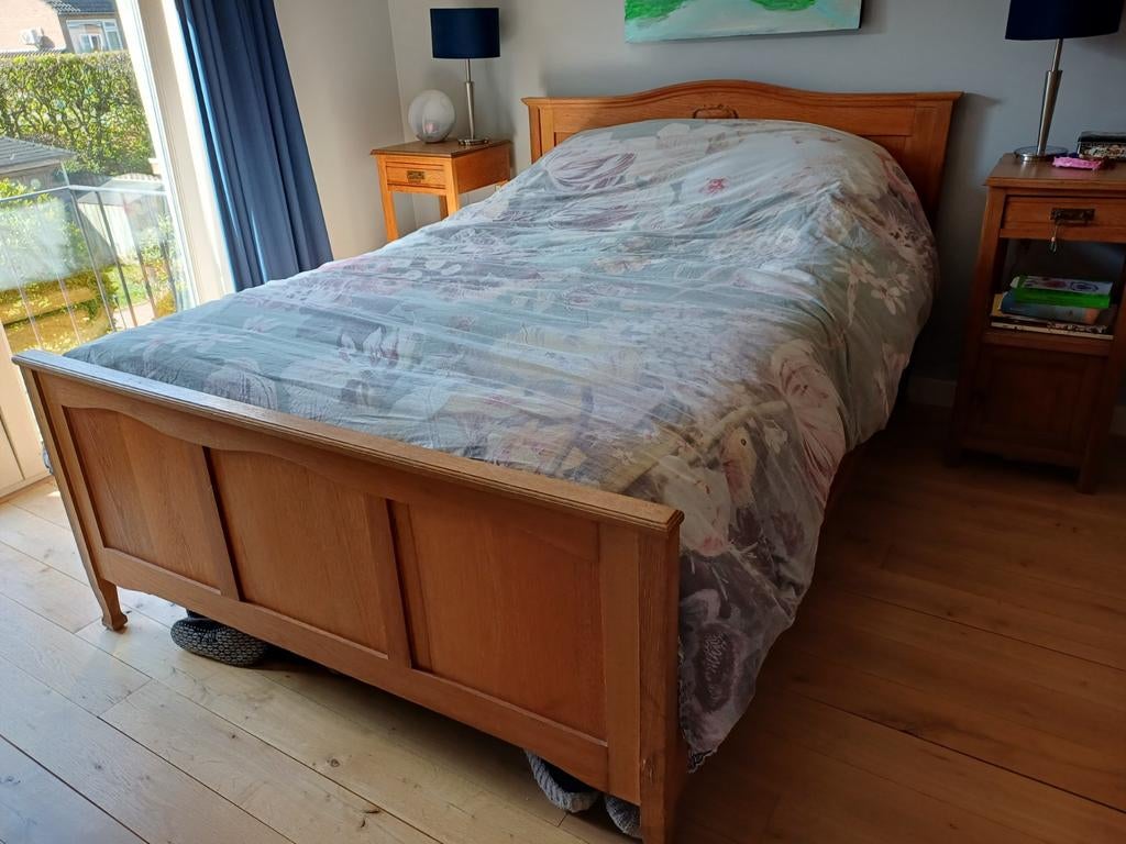 Eiken brocante tweepersoonsbed 140x200, Ophalen