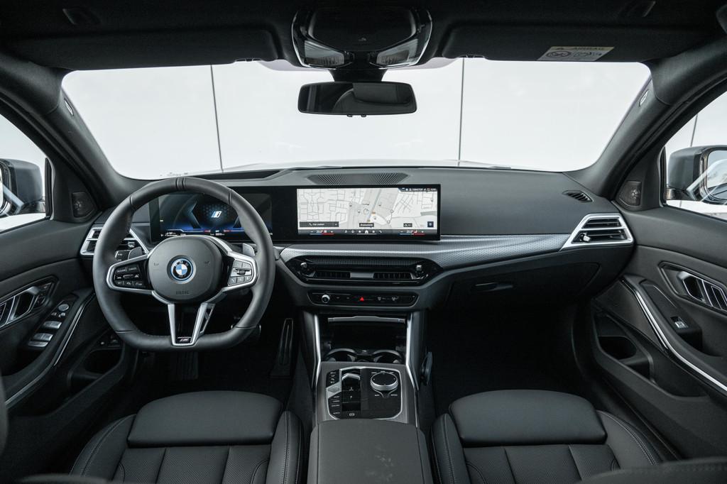 BMW 3 Serie Touring 330e High Executive M Sport Automaat / T, Auto's, Automaat, 1998 cc, Achterwielaandrijving, 4 cilinders