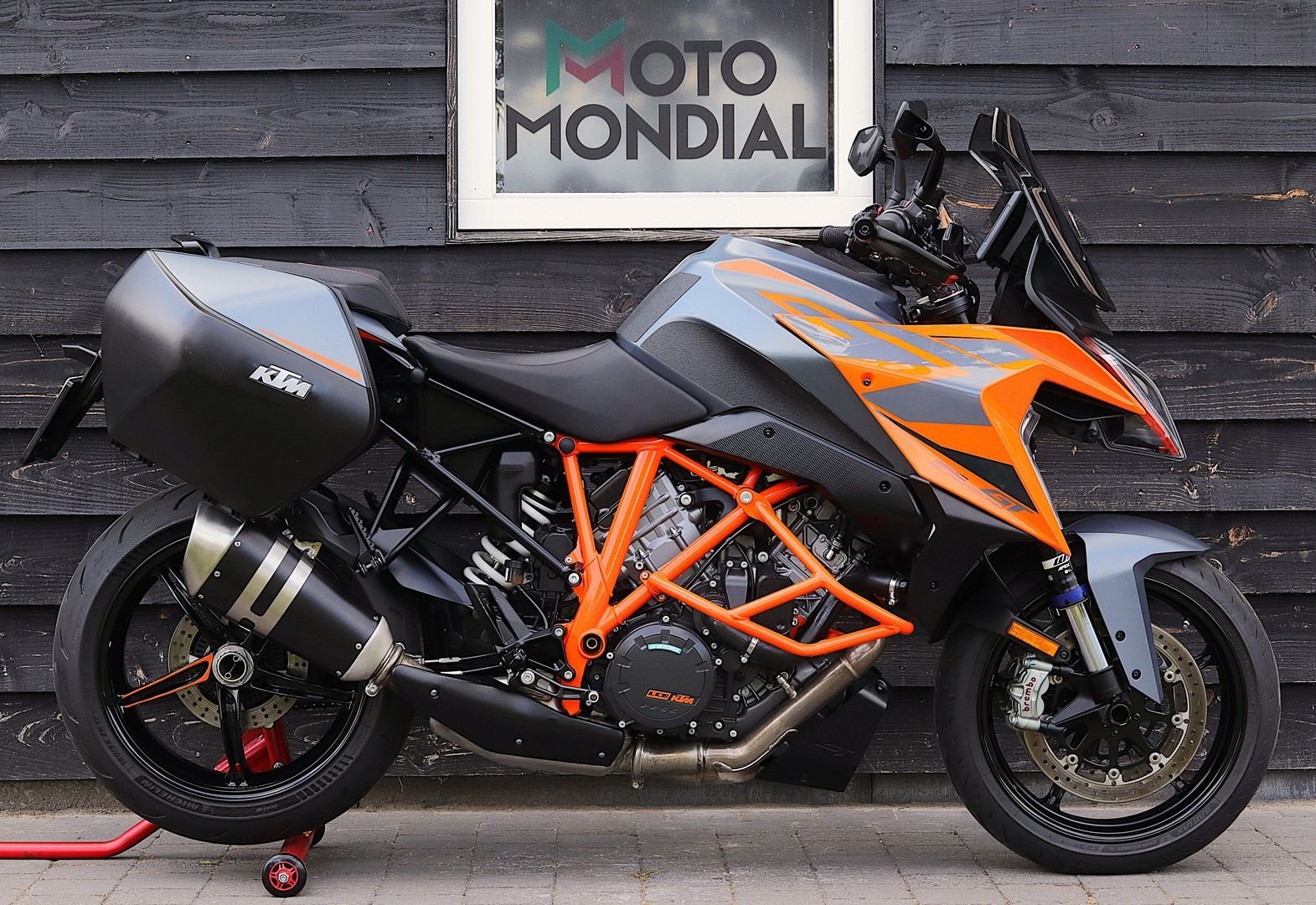KTM 1290 SUPER DUKE GT (bj 2022) TechPack, Zijkoffers, 2 cilinders, KTM, Bedrijf, Toermotor