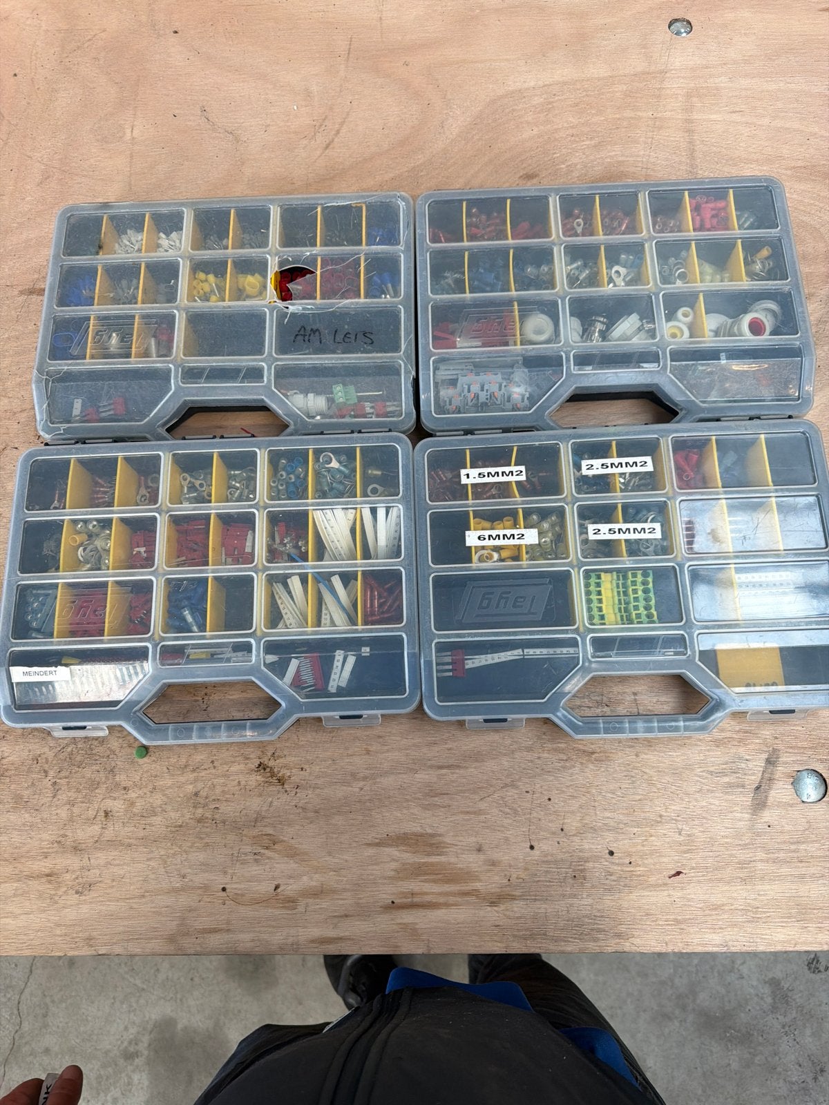 Diverse elektra aansluitmateriaal in opbergdozen, Doe-het-zelf en Verbouw, Ophalen of Verzenden, Gebruikt, Overige merken, Overige typen