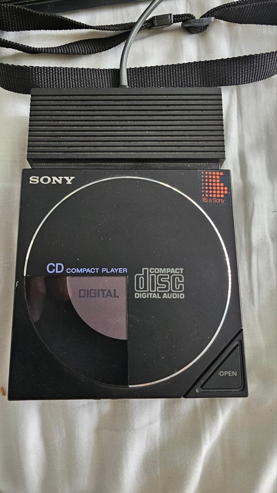 Eerste draagbare Sony Discman D-50  model MK-1 1984 werkend, Ophalen of Verzenden, Zo goed als nieuw, Sony