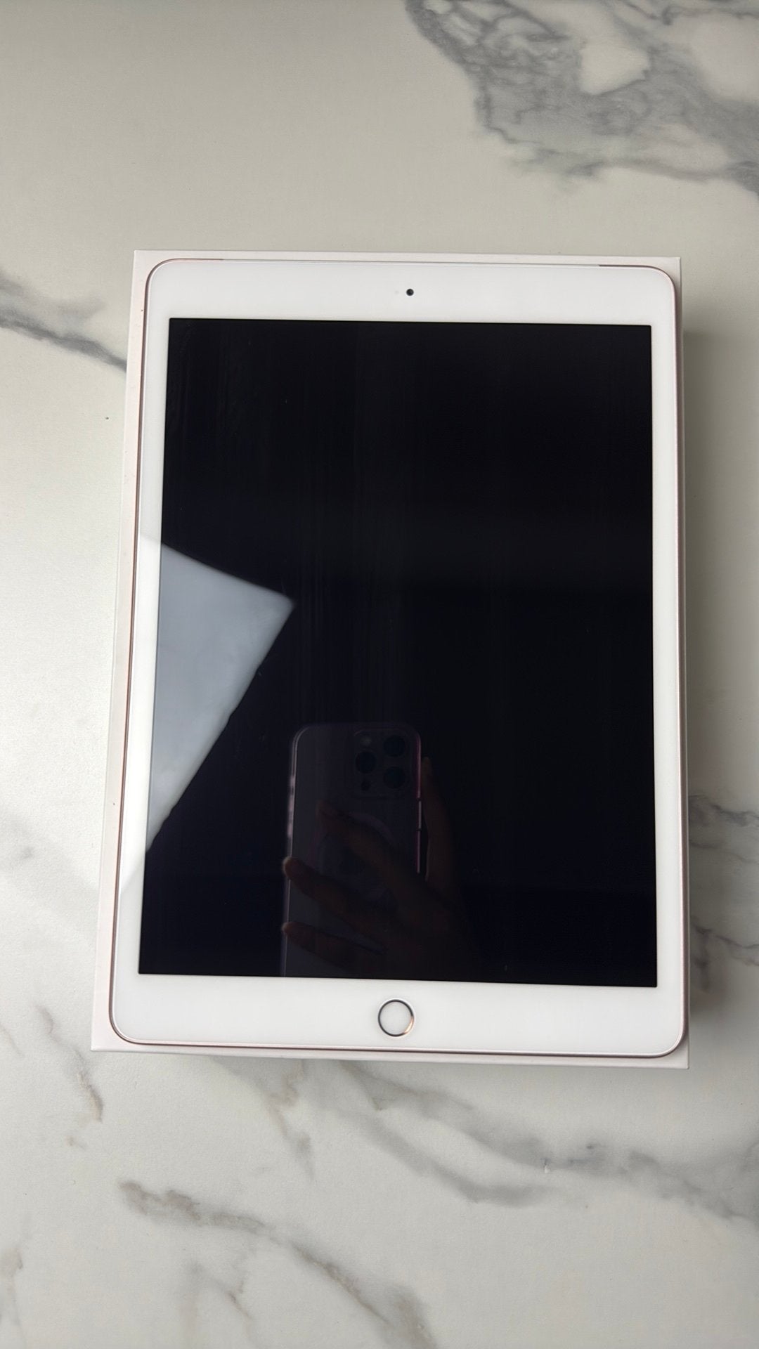 Ipad 8th generation 128GB gold, 10 inch, Gebruikt, 128 GB, Wi-Fi en Mobiel internet