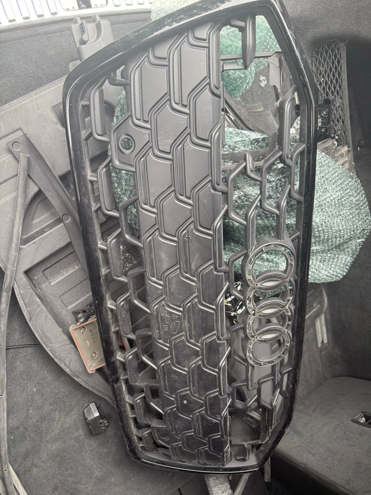 Audi A6 S-line Grill 2018-2024, Gebruikt, Voor, Bumper, Audi
