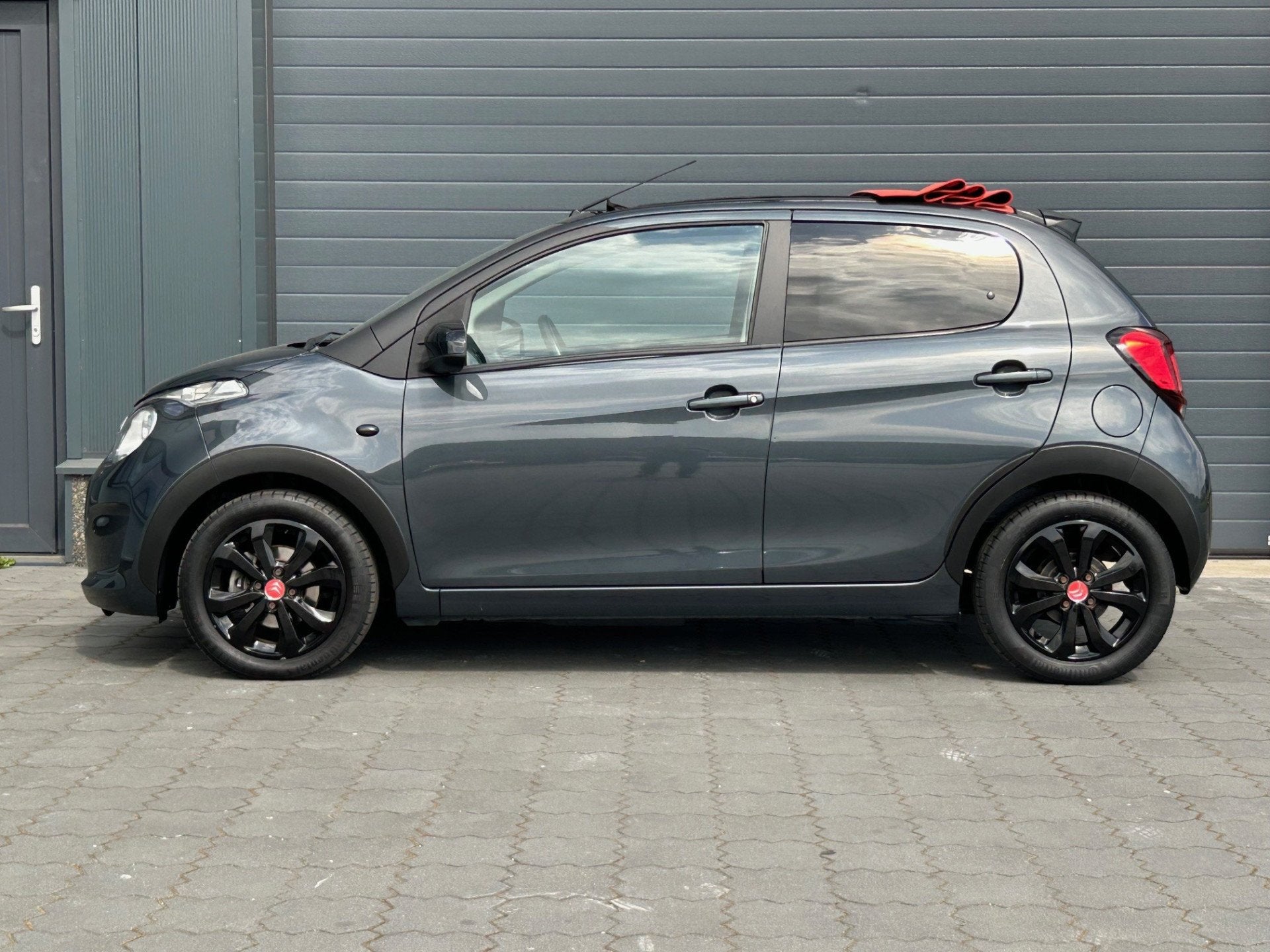 Citroën C1 1.0 VTi Airscape Urban Ride CABRIOTOP CAMERA, Voorwielaandrijving, Gebruikt, Met garantie (alle), 4 stoelen