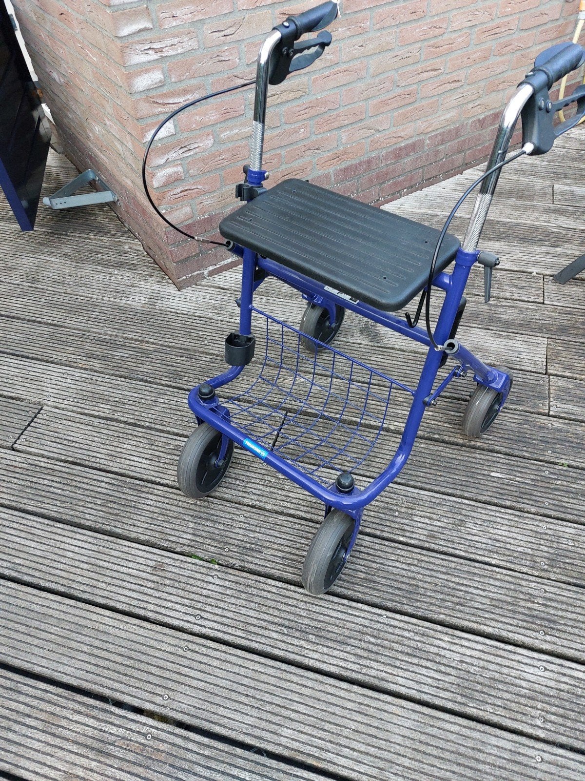 Zo goed als nieuwe Thuasne Quattro rollator, Ophalen of Verzenden, Opvouwbaar, Zo goed als nieuw