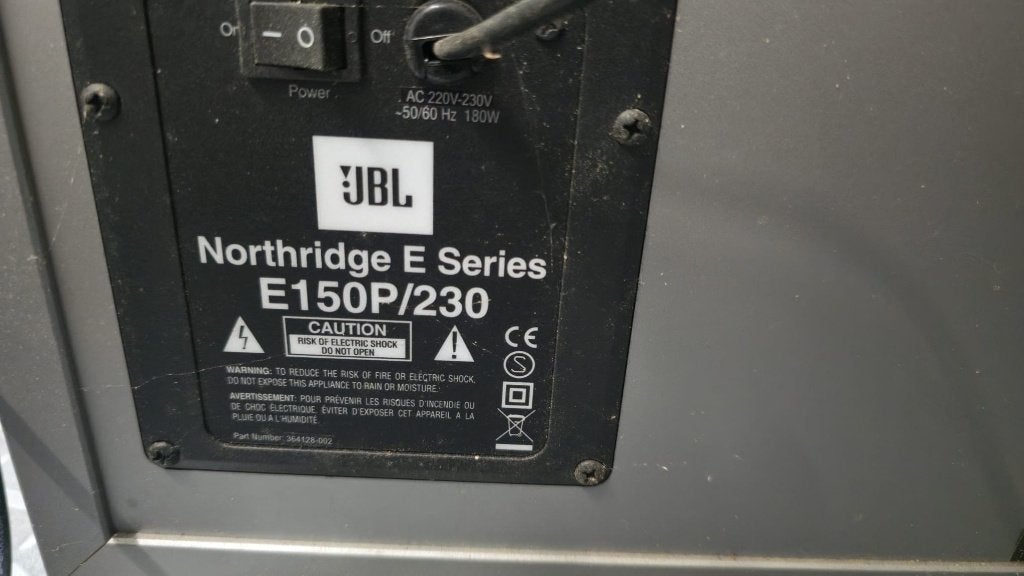 JBL E150P/230 Subwoofer, Audio, Tv en Foto, Luidsprekers, Ophalen, Zo goed als nieuw, 120 tot 150 watt, Subwoofer