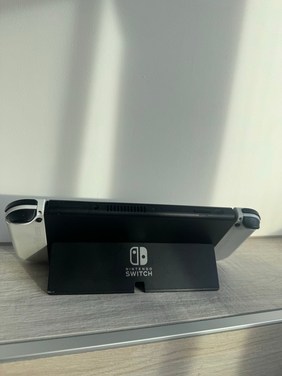 Nintendo Switch OLED met FC 24, Fortnite en luxe oplader, Switch OLED, Met games, Met 2 controllers, Ophalen of Verzenden