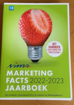 Nima Marketingfacts jaarboek 2022-2023, Ophalen of Verzenden, Zo goed als nieuw