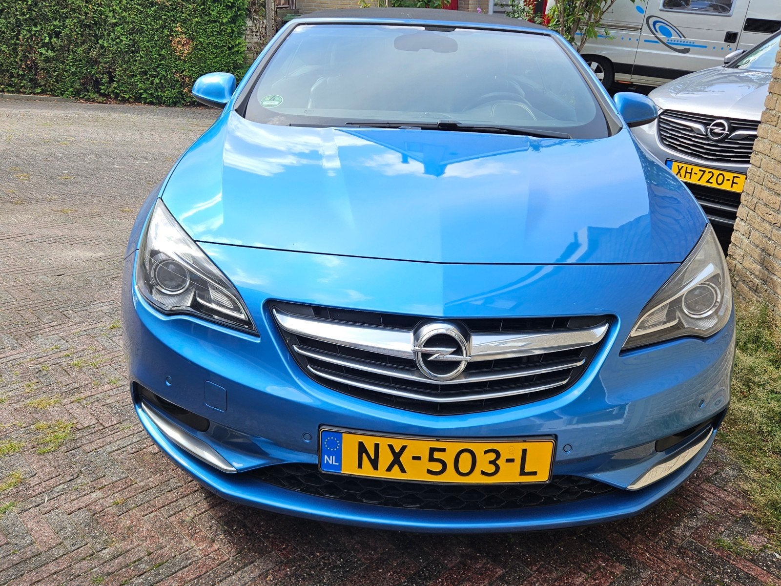 Opel Cascada 1.4 Turbo 140PK Start/stop 2017 Blauw, Auto's, Voorwielaandrijving, 15 km/l, 1250 kg, 4 cilinders