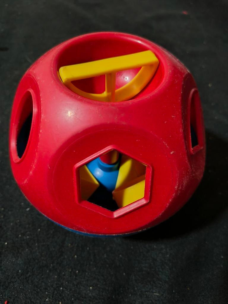 Vormenstoof Rood/Blauw met Gele Vormpjes, Kinderen en Baby's, Speelgoed | Babyspeelgoed, Ophalen of Verzenden