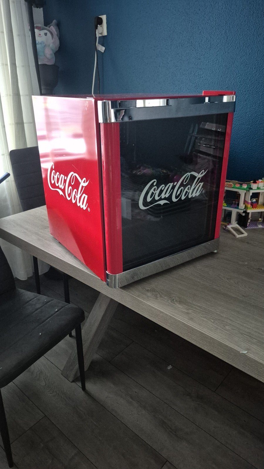 Husky Coca-Cola Coolcube Vrijstaande Drankkoeler Rood, Witgoed en Apparatuur, Zonder vriesvak, Ophalen of Verzenden, Energieklasse A of zuiniger