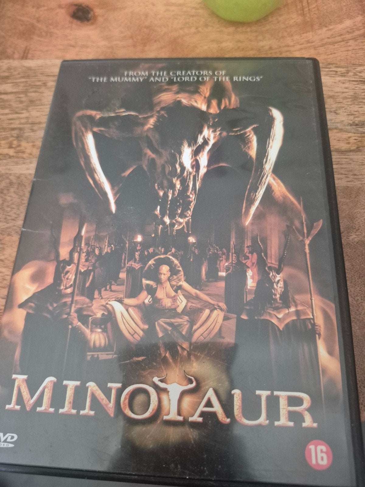 Minotaur DVD - Actie/Avontuur met Tom Hardy, Cd's en Dvd's, Vanaf 16 jaar, Nederlands, Actie, Gebruikt