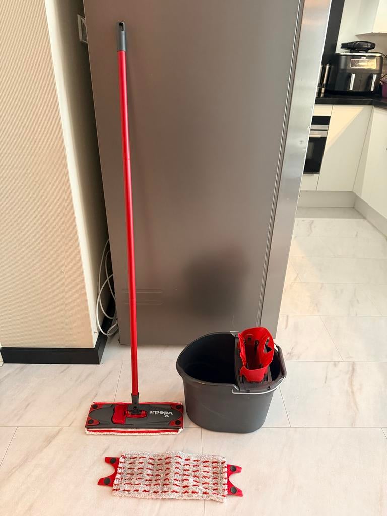 Vileda Easy Wring & Clean Turbo Mop en Emmer Set, Ophalen of Verzenden, Mop of Dweil