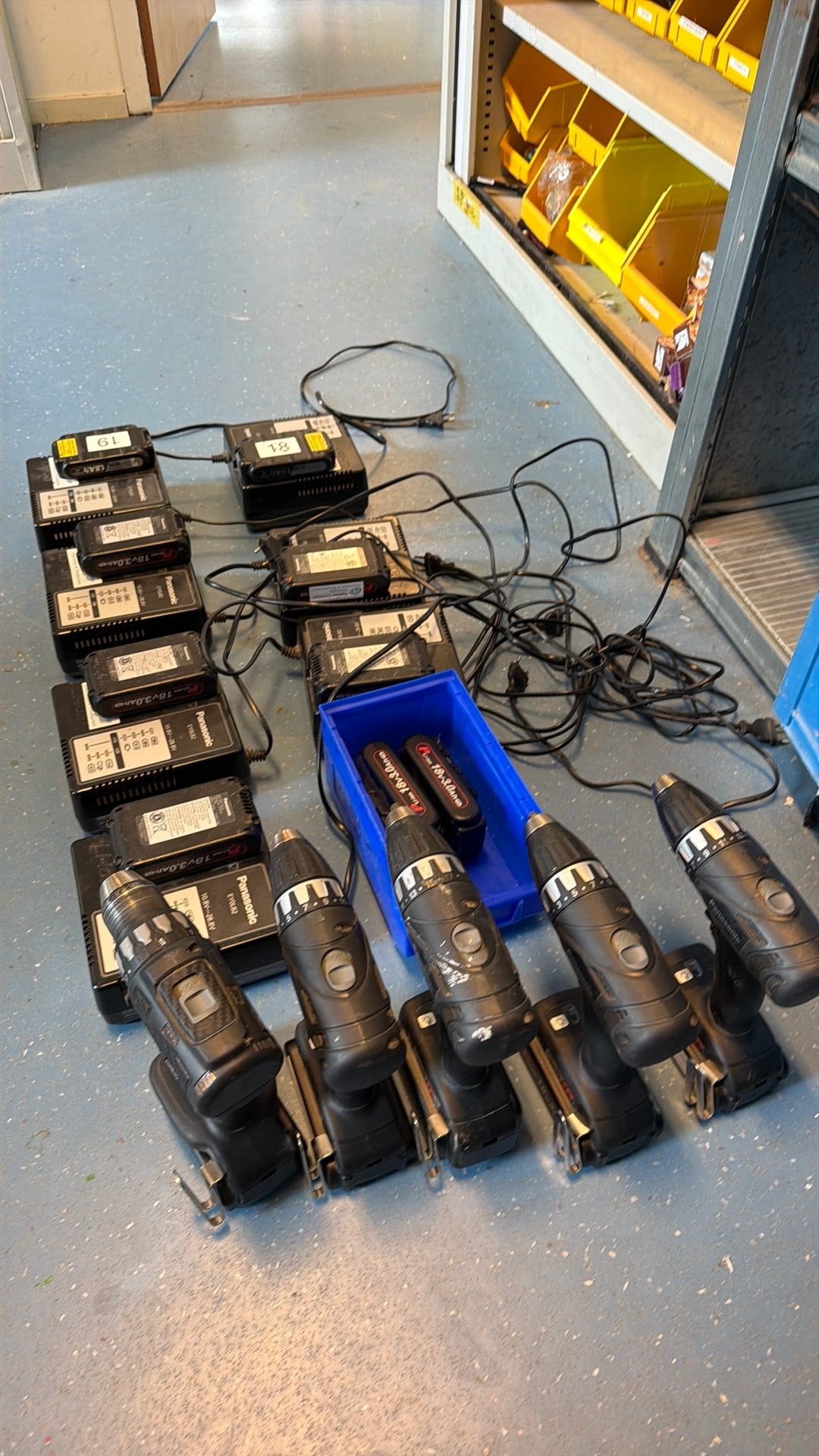 5 boormachines met 9 extra accu’s pannasonic 10.8 v -28.8v, Ophalen, Zo goed als nieuw