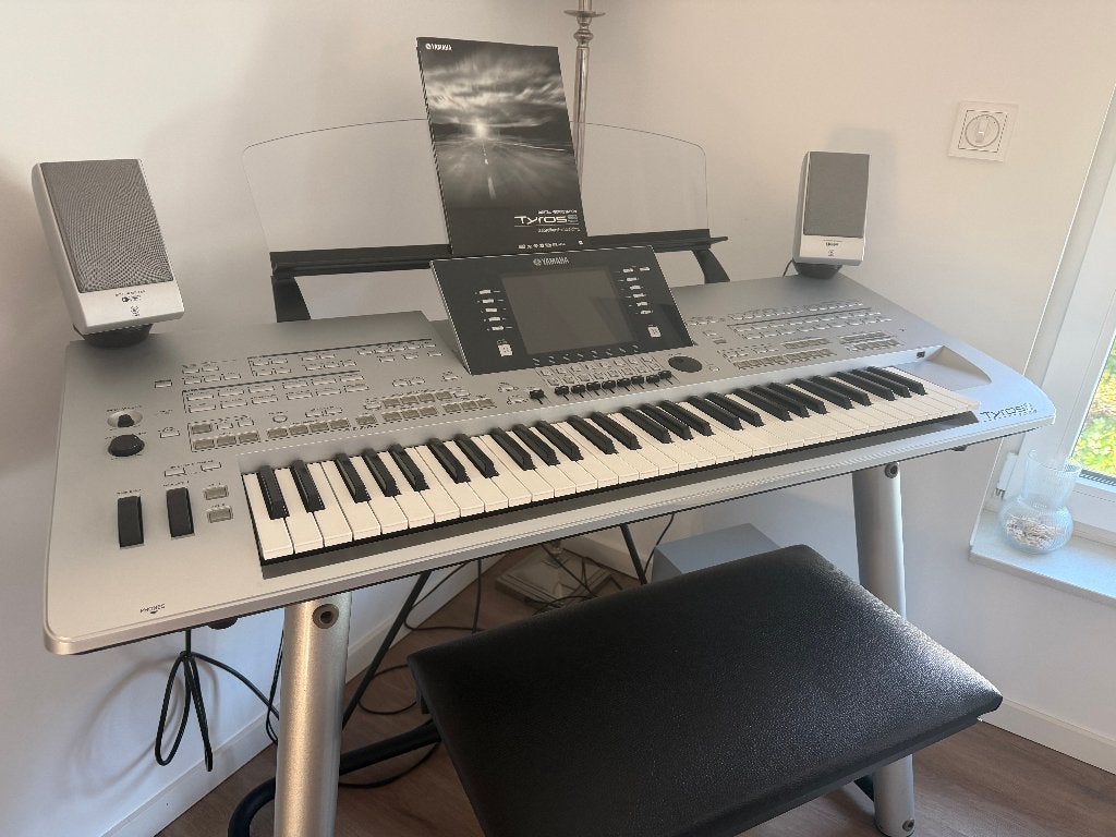 Keyboard Tyros 3, Ophalen, Yamaha, Aanslaggevoelig, 61 toetsen