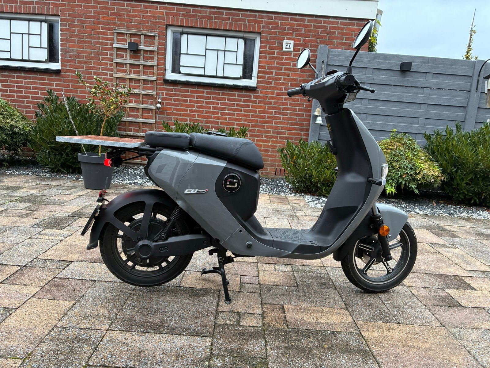 Super Soco CUx - Elektrische Scooter (Grijs), Ophalen of Verzenden, Zo goed als nieuw, Maximaal 45 km/u