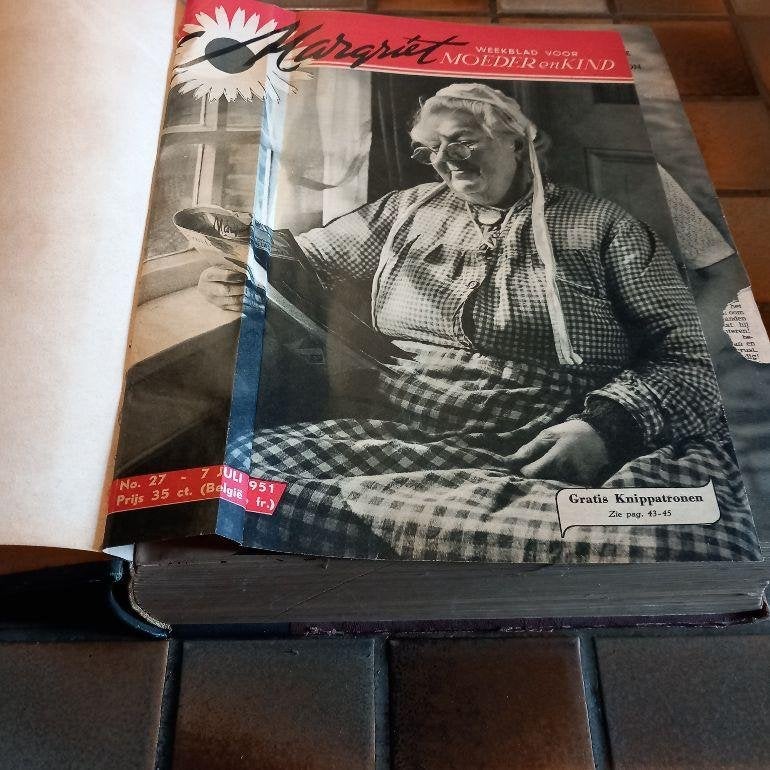 Margriet weekblad – 1951, pure nostalgie, Ophalen of Verzenden, Gelezen, Damesbladen