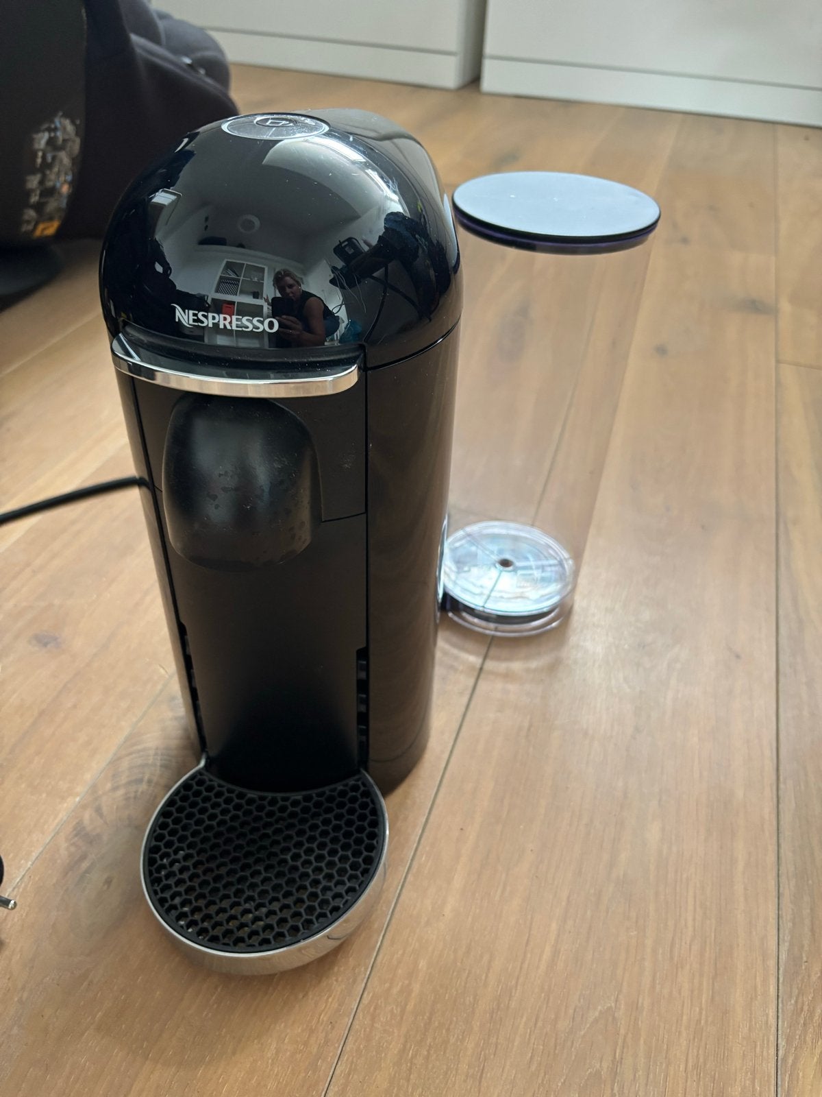 Nespresso Vertuo Next Koffiemachine - Zwart, Ophalen, 10 kopjes of meer, Koffiepads en cups, Afneembaar waterreservoir